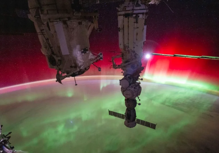 NASA Astronaut Captures Stunning Timelapse of Auroras from the International Space Station