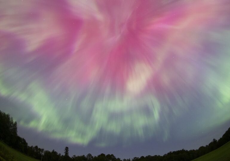 NOAA Issues Severe Solar Storm Alert: Auroras Expected Across the U.S. with Potential Power Grid Disruptions