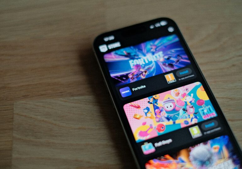 Apple Rumored to Be Creating a Gaming Hub Centered on Apple Arcade and App Store Titles