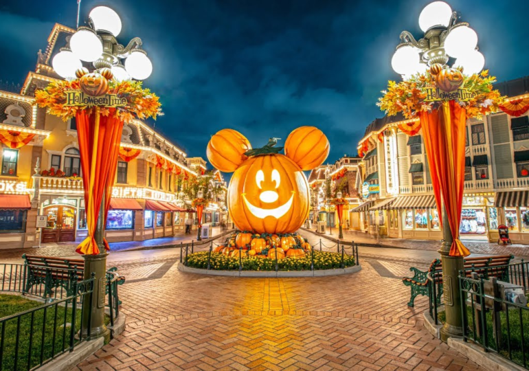 Disney Parks Transition from Halloween to Holiday Season with Overnight Transformations