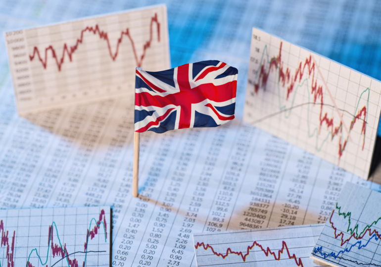 UK Economy Contracts in September Amid Challenges to Growth Ambitions