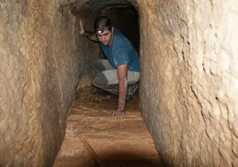 Ancient Cave Pearls and Pottery Unearthed in Jerusalem’s Joweizeh Tunnel